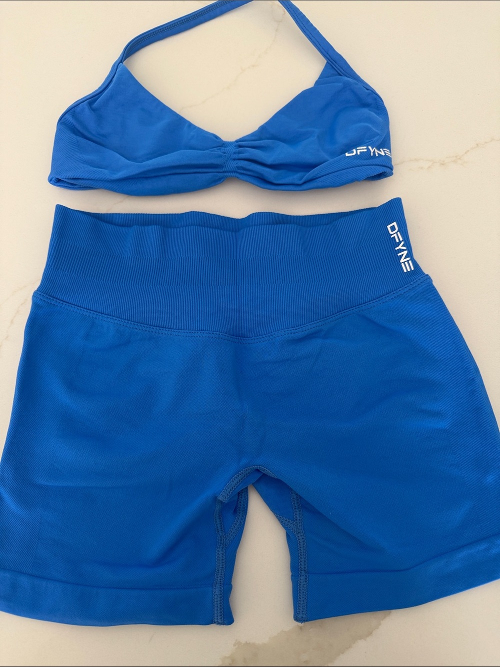 Dfyne workout set
